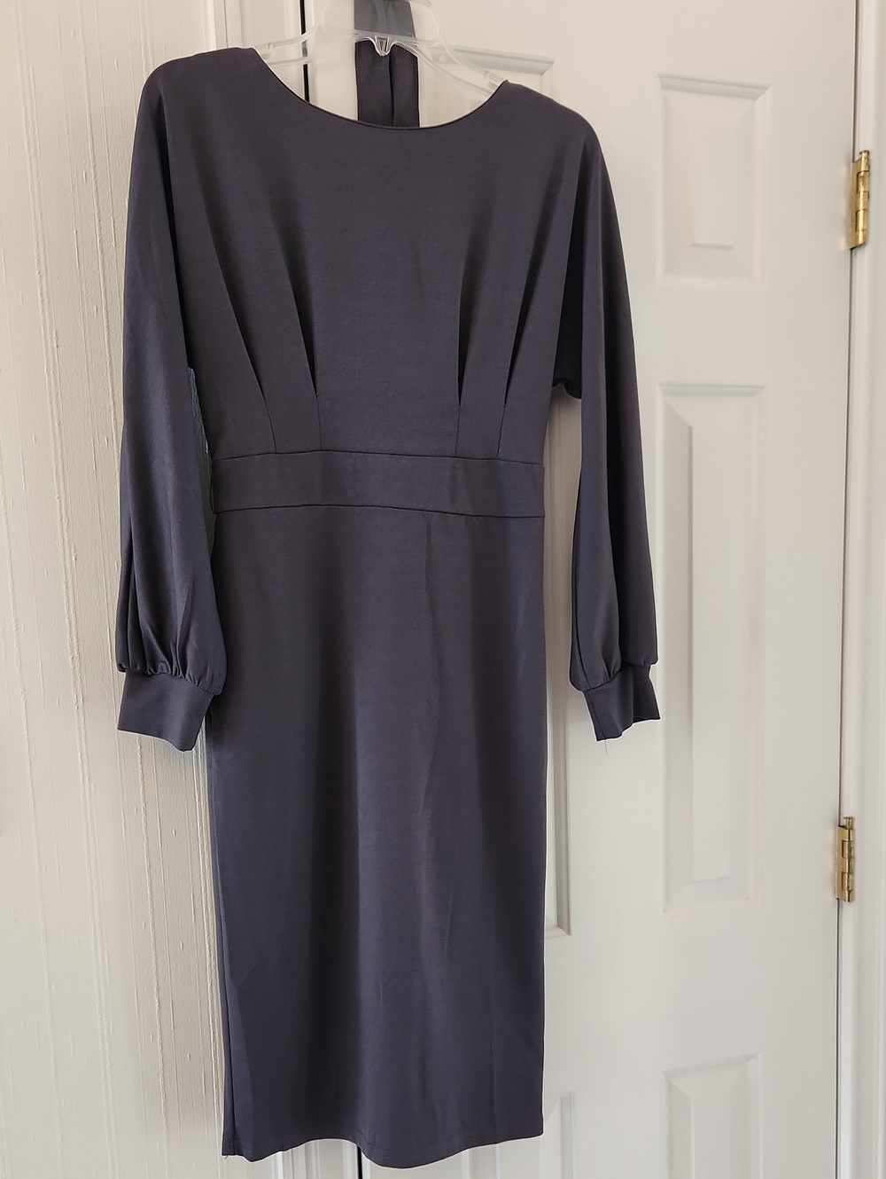 Elegant Long-Sleeve Midi Dress in Charcoal Gray